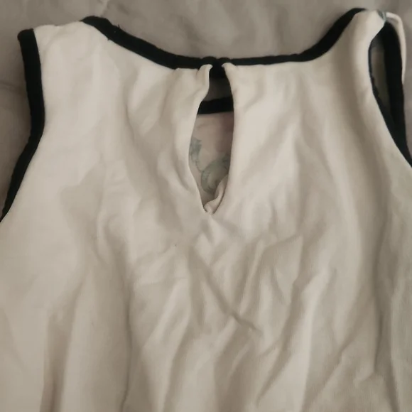 BEAUTIFUL BABY GIRL FASHION SUMMER SLEEVELESS DRESS. - Picture 5 of 9